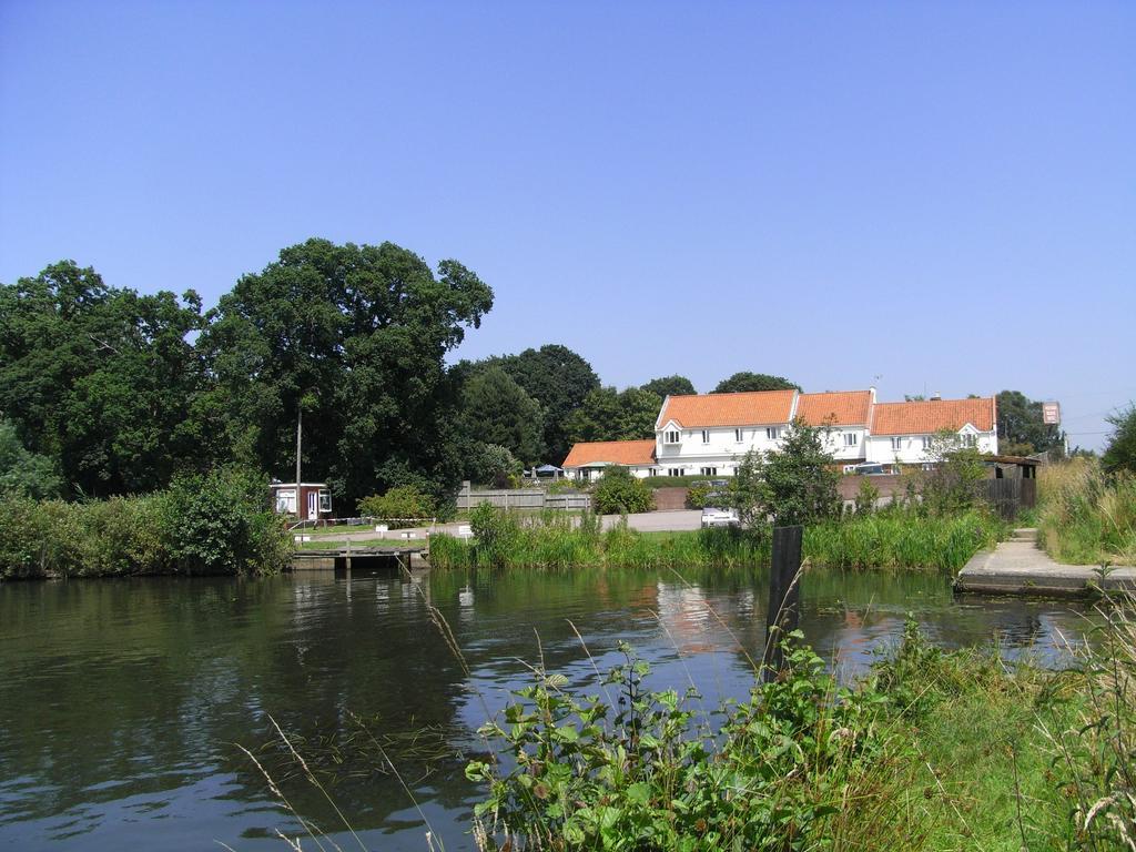 Wayford Bridge Inn Hotel Stalham Luaran gambar