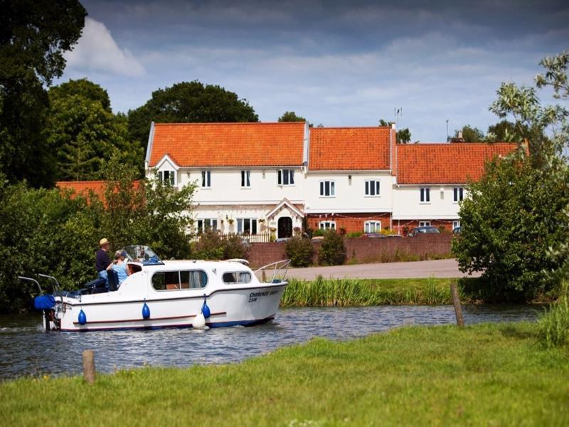 Wayford Bridge Inn Hotel Stalham Luaran gambar